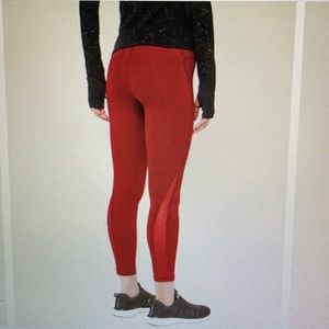 Lululemon Train Times 7/8 Pant 25”